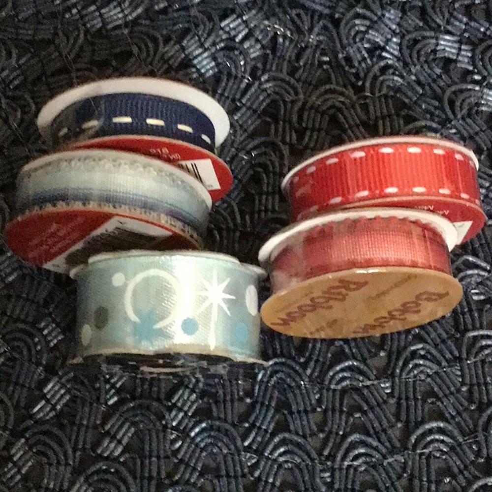 Scrapbooking Bobbin Ribbon Rounds Bundle - Picture 2 of 5